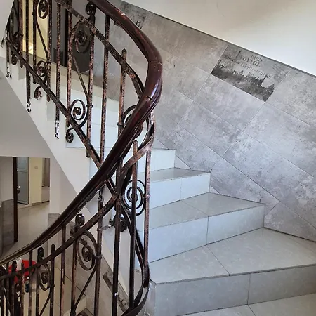 Otel Hagiului Bükreş